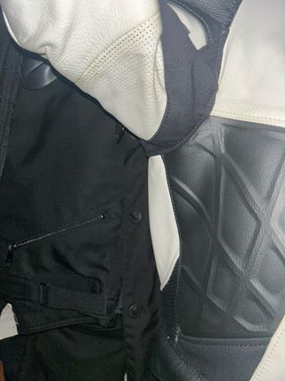Mono Dainese Laguna Seca Cuero