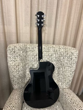 MAGNÍFICA Guitarra YAMAHA APX 500 Electroacústica