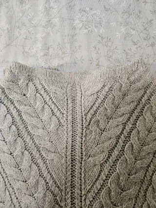 Jersey mujer trenzado cuello chimenea gris Mango