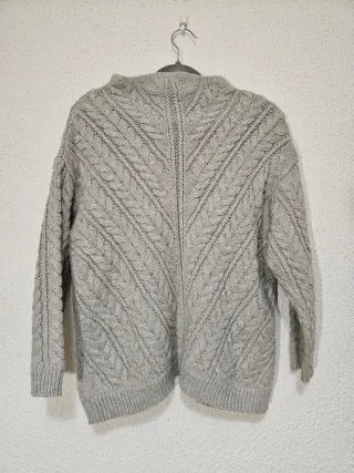 Jersey mujer trenzado cuello chimenea gris Mango