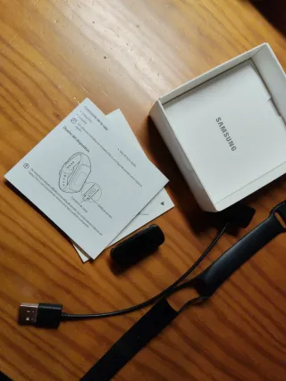 Correa y cargador Samsung Galaxy Fit