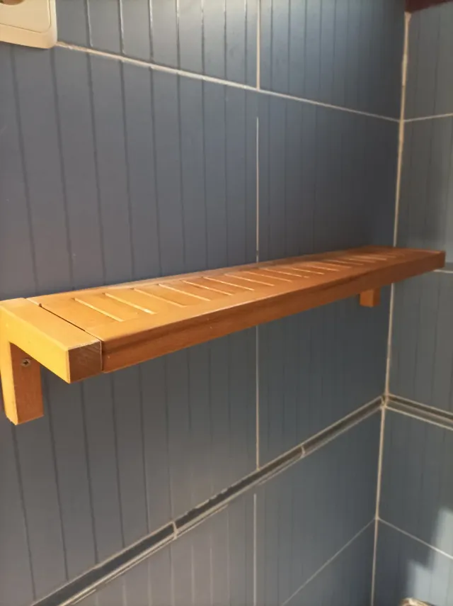 Espejo y estante de baño madera