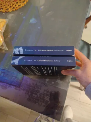 Cincuenta sombras más oscuras (Trilogía Cincuen...