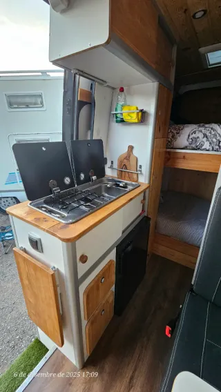 Camper Sprinter v6 viajar 4 dormir 5 200cv