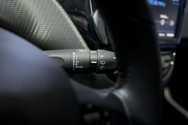 Peugeot 208 5P Signature BlueHDi 73KW 100CV