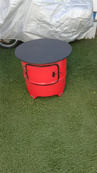 Conjunto mesa y sillones de bidones