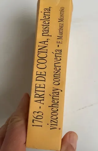 Libro antiguo de cocina y pastelería (1763)