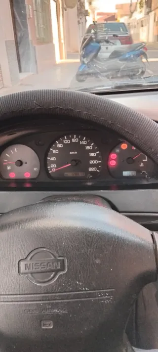 Nissan Almera 1998