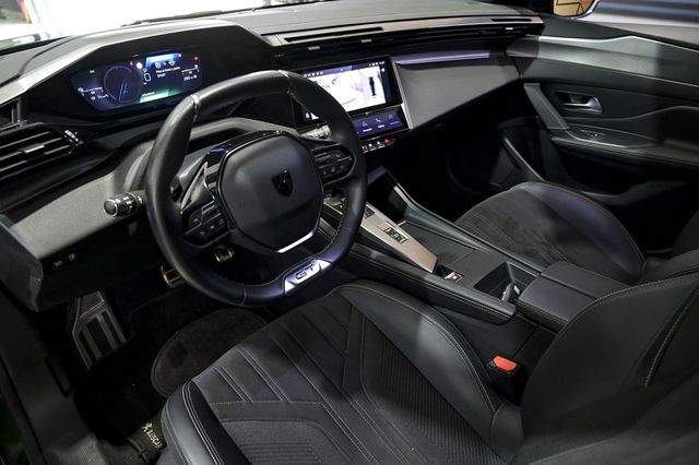 Peugeot 308 5P GT Pack Hybrid 225 eEAT8