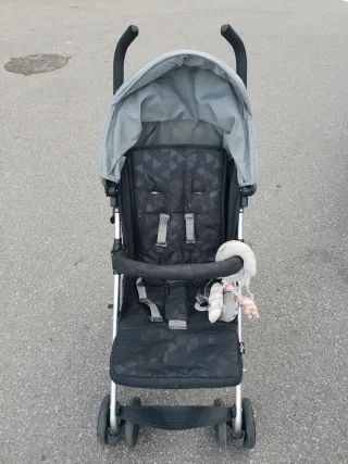 Silla de paseo plegable tipo paraguas