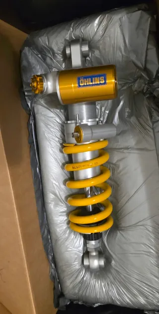 Amortiguador trasero Ohlins STX46 BMW R nineT