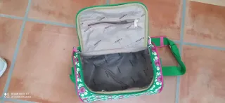 Neceser verde con corazones