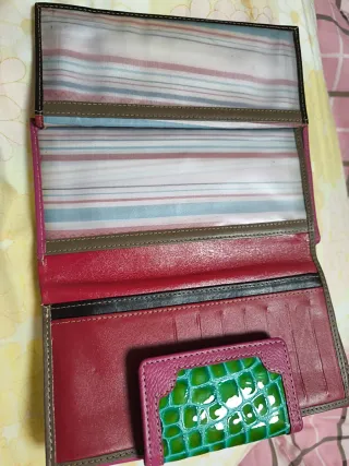 Billetera de mujer rosa