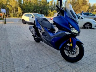Scooter Kymco Xciting S 400 Azul.