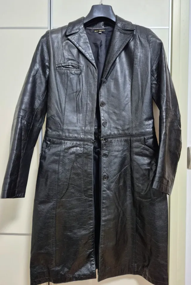 Cazadora larga de cuero de Amaya Arzuaga