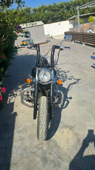 Kawasaki VN 900 en muy buen estado