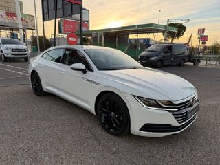 Volkswagen Arteon 2.0TDI DSG 150Cv-Nacional-1Propi