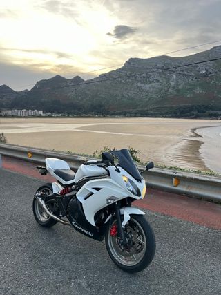 Kawasaki ER6F 2015 Carnet A2