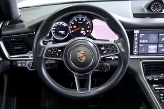 Porsche Panamera 4S