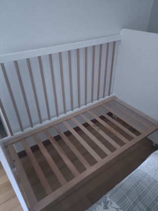 Cuna Micuna Blanca 120x60, con colchón incluido.