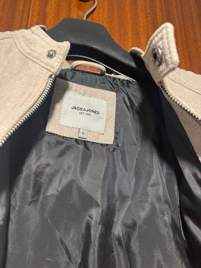 Chaqueta Jack & Jones ante beige