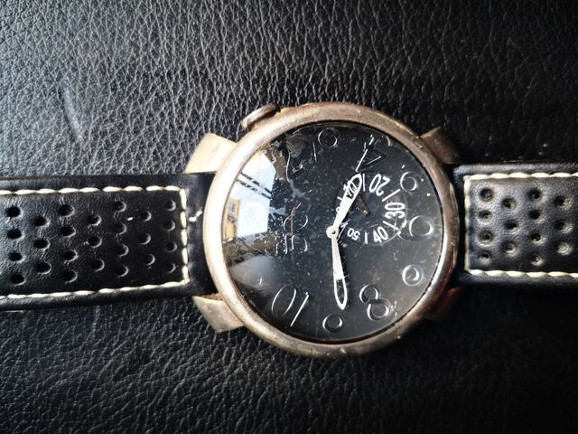 Reloj de caballero con correa de cuero