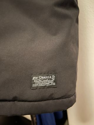 Parka Levi's Negra
