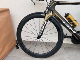 BH GC AERO London Gold Triatlón