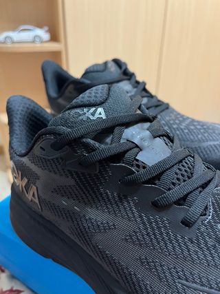 Hoka Clifton 9 Talla 43 nuevas a estrenar