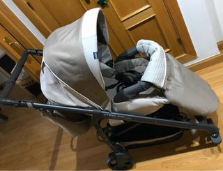 Carro bebé Chicco Trío Love Motion Beige Negro