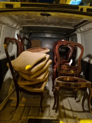 10 Sillas de Madera y Tela escucho ofertas