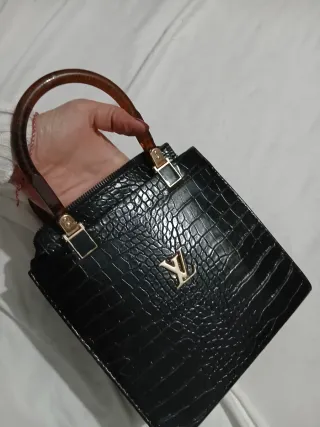 Borsa Louis Vuitton Nera Coccodrillo