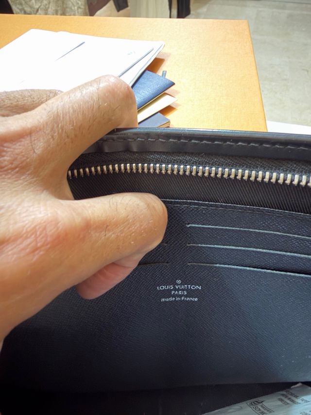 Pochette Voyage MM Louis Vuitton Negra