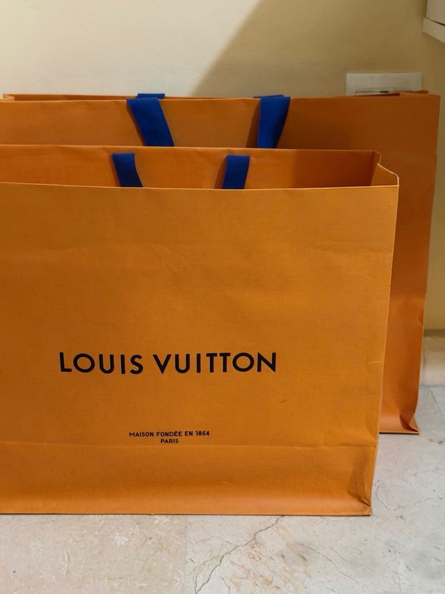 Pochette Voyage MM Louis Vuitton Negra