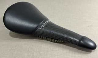 Sillín Tune Speedneedle Marathon 135mm