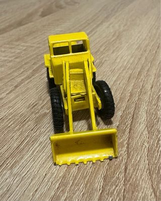 Guisval Mini Cargadora Amarilla Antigua