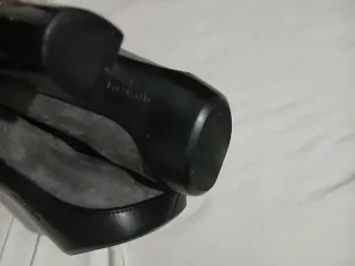 Stivaletti grigi con tacco