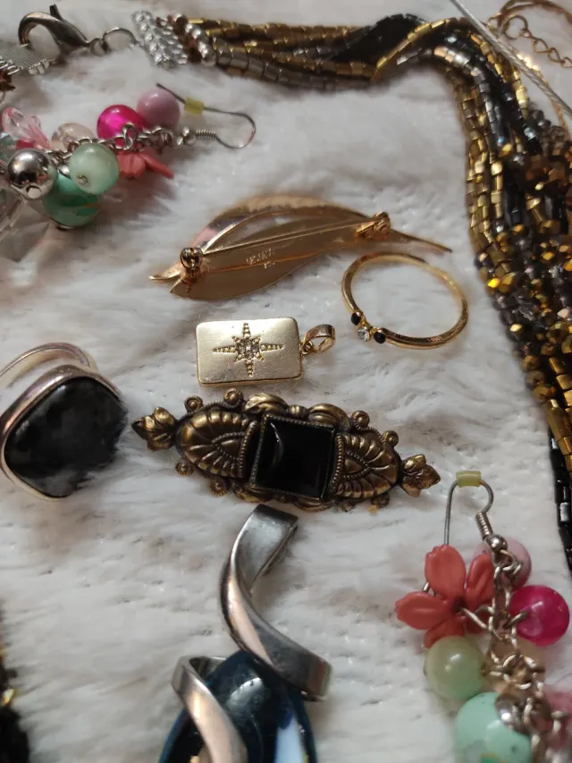 Lote de bijuterias antigas