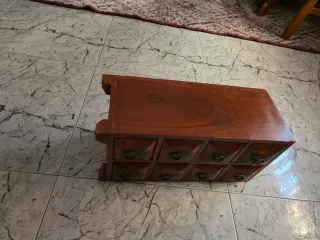 Organizador de madera con 8 cajones