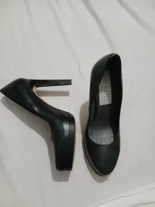Scarpe tacco INTREND nere