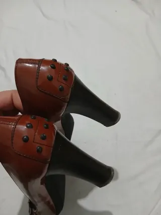 Scarpe marroni con fibbia