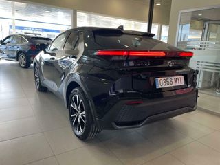 Toyota C-HR ADVANCE 2WD