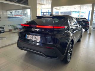 Toyota C-HR ADVANCE 2WD