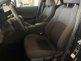 Toyota C-HR ADVANCE 2WD