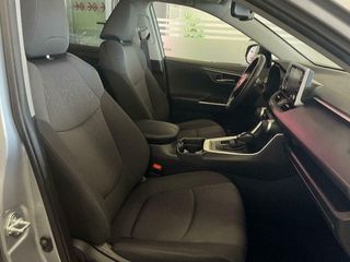 Toyota Rav4   2.5l 220H Advance