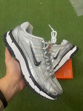Nike P-6000 Argento/Bianco Tg 39