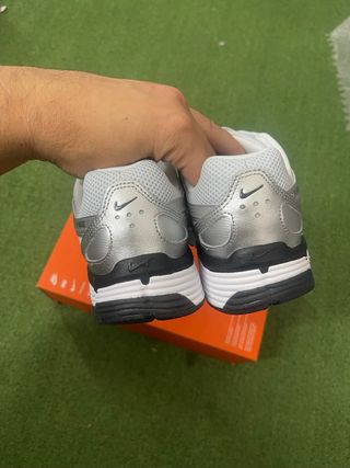 Nike P-6000 Argento/Bianco Tg 39
