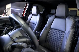 Toyota Yaris   1.5 120H Style P. Premier Edition