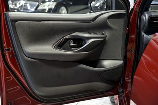 Toyota Yaris   1.5 120H Style P. Premier Edition