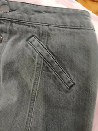 Falda vaquera gris corta